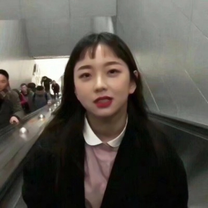 2025真人女生潮流头像图片 女生头像 第14张