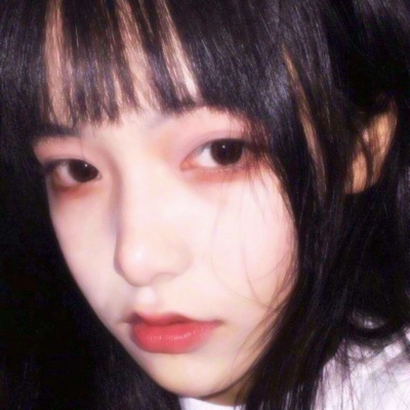 2025年超火真人女生照片头像来袭✨ 女生头像 第33张