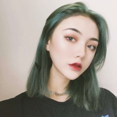 超绝！绿色系真人女生头像来袭🎀 女生头像 第8张