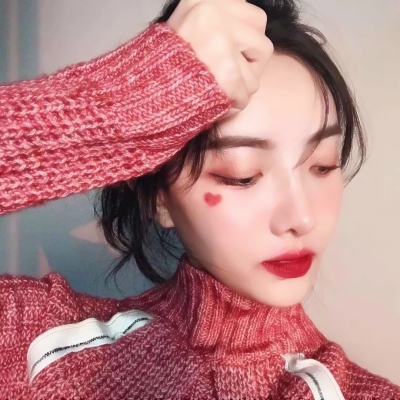 转运红色系女生真人头像来啦！ 女生头像 第9张