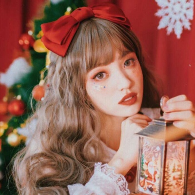圣诞氛围感拉满的唯美女生头像来啦！ 女生头像 第17张