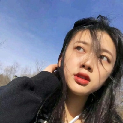 🔥2025必看！真人女生微信头像精选 女生头像 第9张