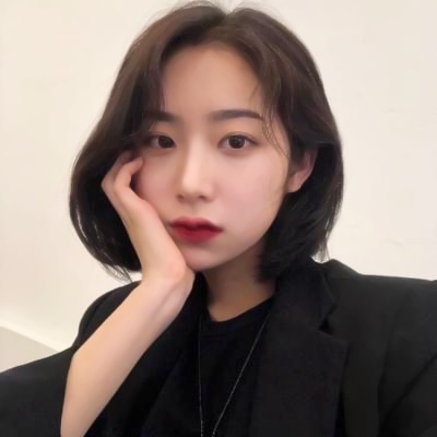 2025超潮流的女生真人QQ头像啦！ 女生头像 第4张