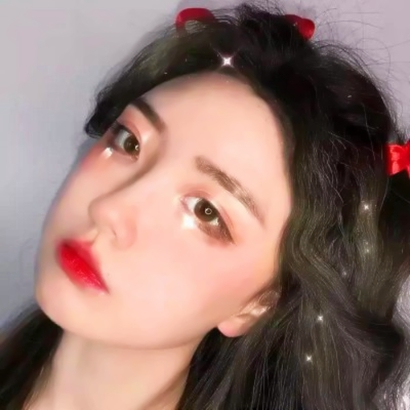 2025年超火真人女生照片头像来袭✨ 女生头像 第4张
