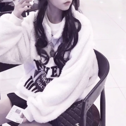 姐妹们快冲！高级感拉满的真人女生微信头像 女生头像 第18张