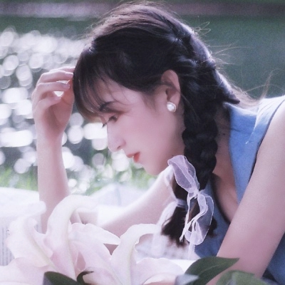 美哭！2025新版高清女生微信头像来袭 女生头像 第20张