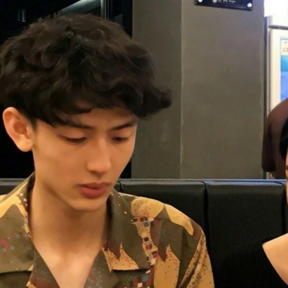 超火超潮的一左一右高清情侣头像来啦！ 情侣头像 第7张
