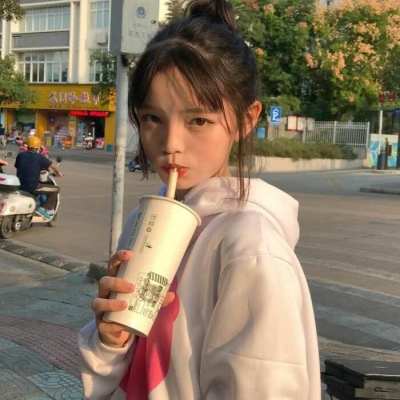 2025新款女生微信头像大赏，张张高清好看！ 女生头像 第16张