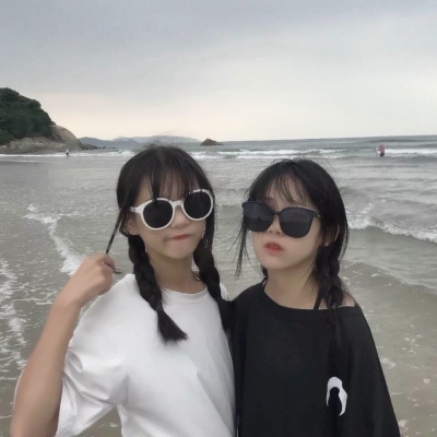 QQ闺蜜头像两张一对高清图片，都散发着浓浓的闺蜜情 友情头像 第27张