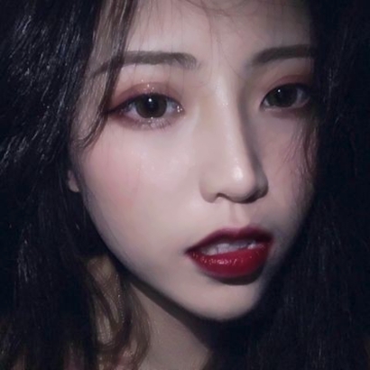 个性女生高冷霸气真人高清头像来袭✨ 女生头像 第23张
