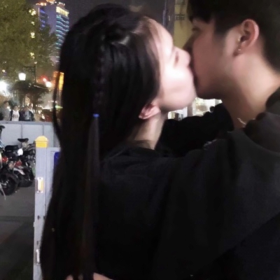 时尚潮流真人情侣一左一右高清头像来啦 情侣头像 第19张