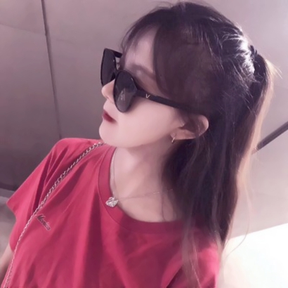 姐妹们快冲！高级感拉满的真人女生微信头像 女生头像 第12张