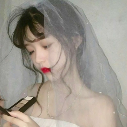 2025必看！超潮超火真人QQ女生头像来袭 女生头像 第1张