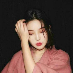 真人伤感女生头像大全，每一张都超有故事感 女生头像 第6张