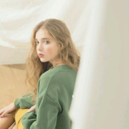 2025必看！超火欧美女生真人头像来袭  女生头像 第10张