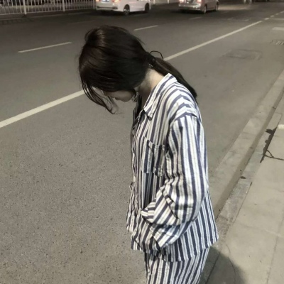 2025超绝！女生个性高清微信头像大赏 情侣头像 第10张