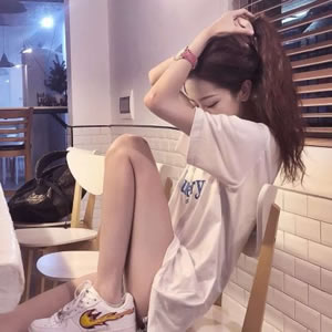 🔥2025必看超拽真人女生头像来袭 女生头像 第3张