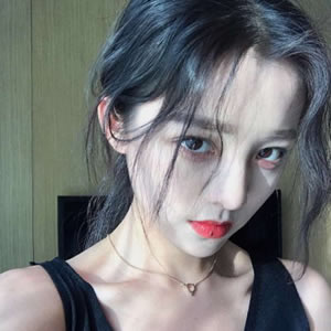 真人版闺蜜头像一左一右精选 女生头像 第16张 真人版闺蜜头像一左一右精选 女生头像 第16张