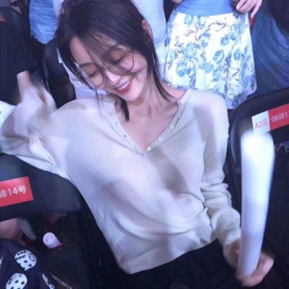 姐妹们快冲！高级感拉满的真人女生微信头像 女生头像 第30张