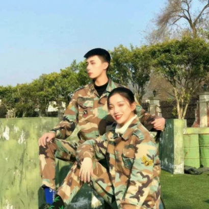 亲密双人情侣头像真人，甜蜜氛围简直要溢出屏幕啦！ 情侣头像 第18张