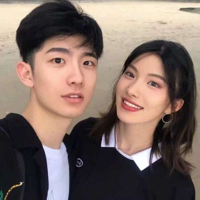 双人情侣头像一左一右超甜，超甜预警！ 情侣头像 第6张