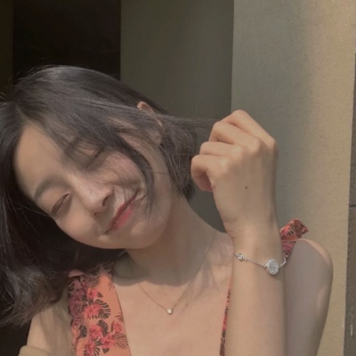 超酷真人拽姐女头来一波！ 女生头像 第8张