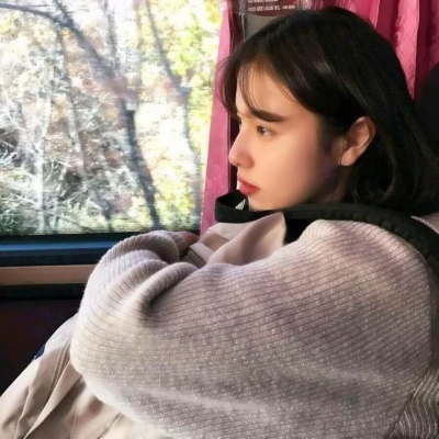 绝绝子！快手短发女生高清头像大全 女生头像 第6张