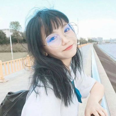 🔥2025超绝真人女生霸气头像来袭 女生头像 第12张