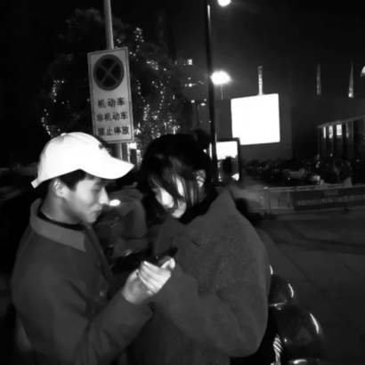 真人情侣头像男女一左一右图文 情侣头像 第5张