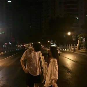 真人情侣头像一对两张，充满了甜蜜与爱意 情侣头像 第3张