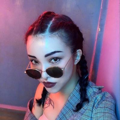 微信头像女生霸气高冷，超绝！ 女生头像 第1张