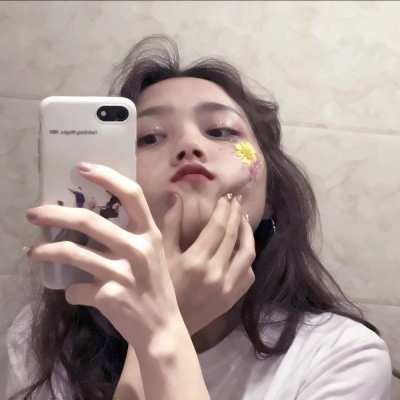 🔥2025超火的真人女生头像来啦！ 女生头像 第30张