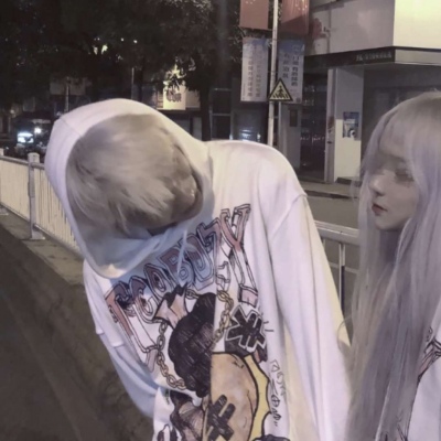 情头一左一右双人，情侣间的专属浪漫 情侣头像 第13张