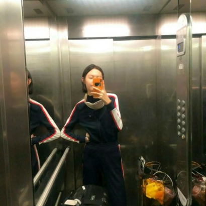 2025绝美真人小姐姐高清头像来袭✨ 女生头像 第9张