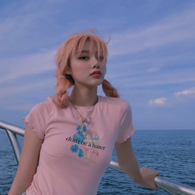 超酷真人拽姐女头来一波！ 女生头像 第9张
