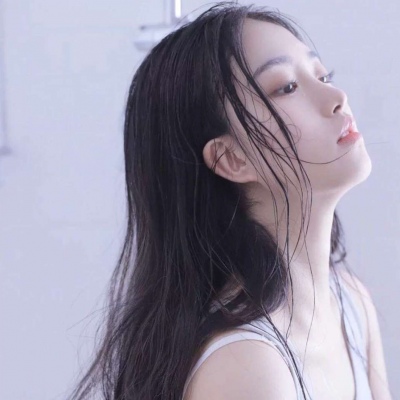 超爱！真人女生头像简单气质图片精选 女生头像 第1张
