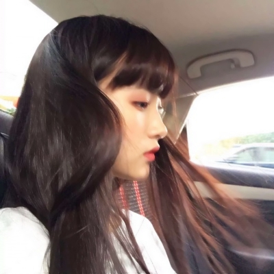 酷飒小姐姐必备的真人潮女头精选 女生头像 第8张