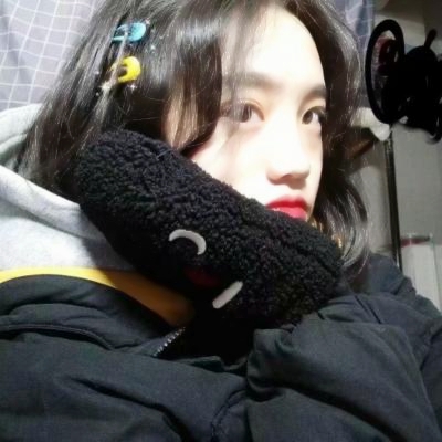 2025超火的真人女图片头像来啦🔥 女生头像 第10张