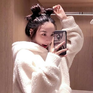被美哭😭 2025微信气质美女头像来袭 女生头像 第4张