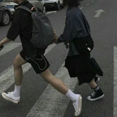 情侣头像一对两张真人，简直太甜蜜啦！ 情侣头像 第12张