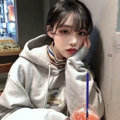 超绝！超火超潮单人女生真人头像来袭 女生头像 第6张