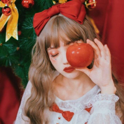 圣诞氛围感拉满的唯美女生头像来啦！ 女生头像 第13张