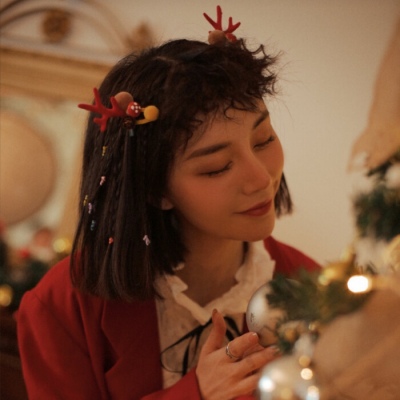圣诞氛围感拉满的唯美女生头像来啦！ 女生头像 第6张