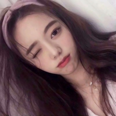2025超潮流的女生真人QQ头像啦！ 女生头像 第15张