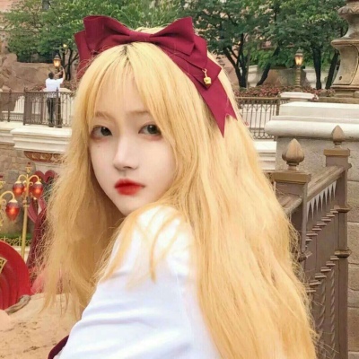 超绝！超火超潮单人女生真人头像来袭 女生头像 第2张