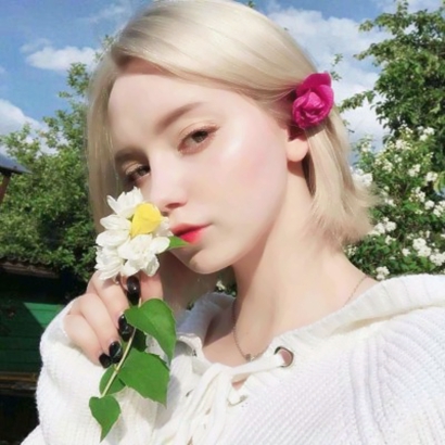 🔥2025必看！欧美真人高清酷飒ins风女生头像来袭 女生头像 第4张