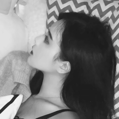 暗系黑白丧系女生头像图片推荐 女生头像 第6张