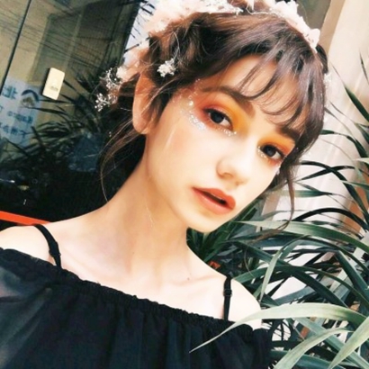 2025必看！超火欧美女生真人头像来袭  女生头像 第27张
