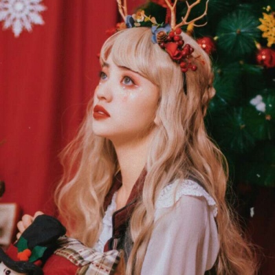 圣诞氛围感拉满的唯美女生头像来啦！ 女生头像 第19张