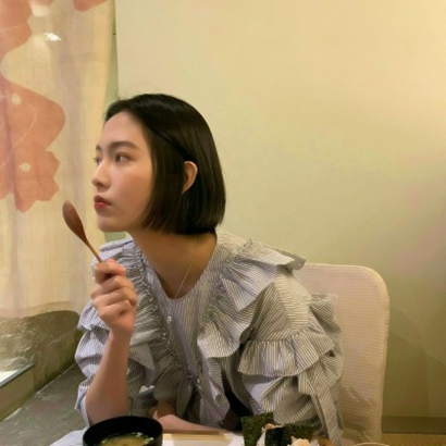 2025绝美真人小姐姐高清头像来袭✨ 女生头像 第6张